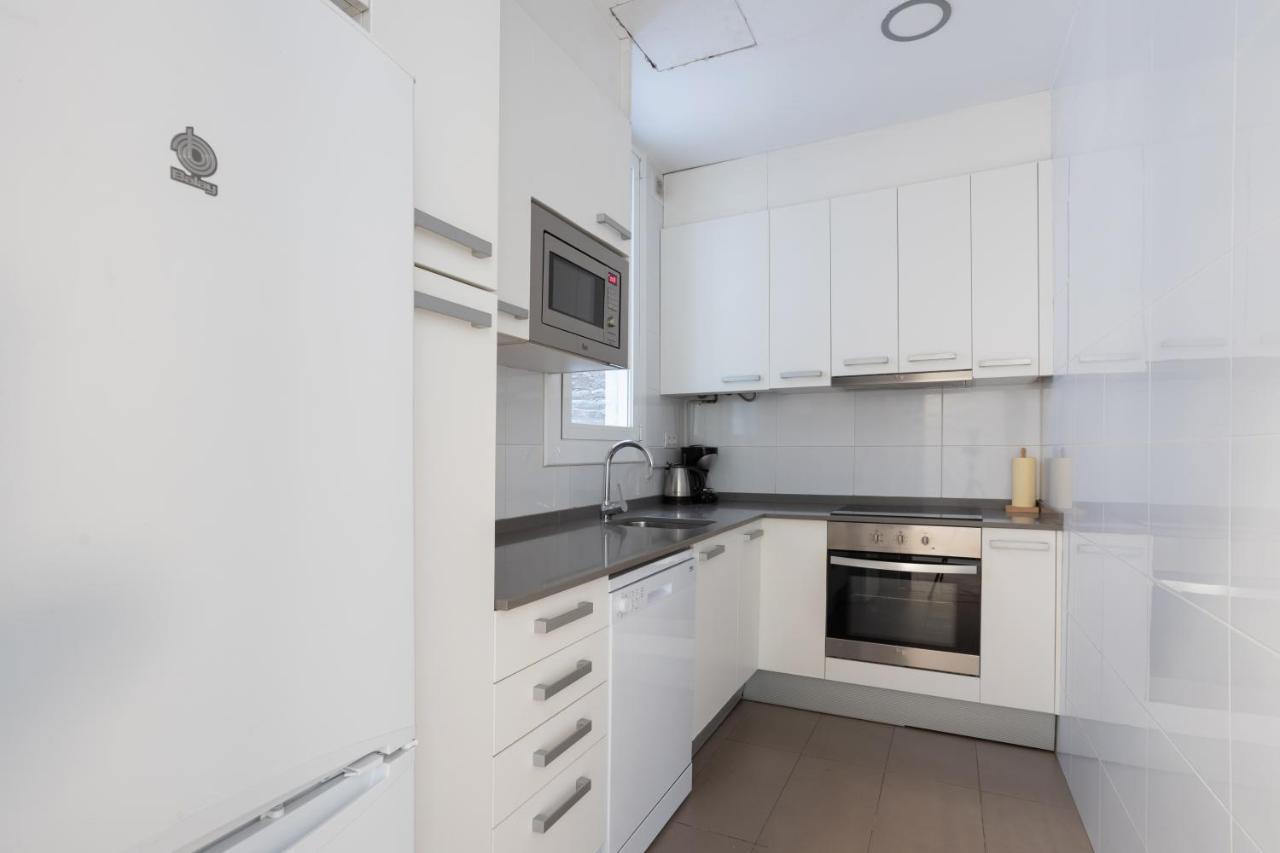 Aparteasy - Casanova Elegance Appartement Barcelona